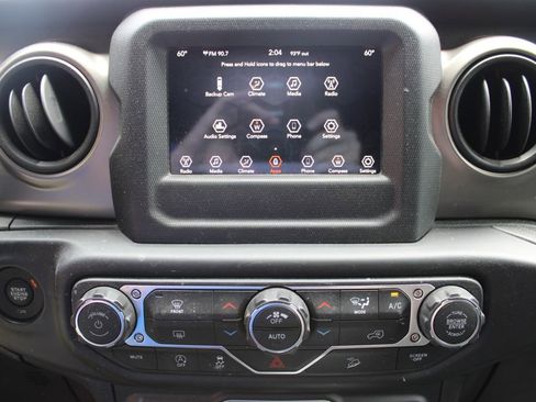 Used 2019 Jeep Wrangler Unlimited Sport S AWD/4WD image 2