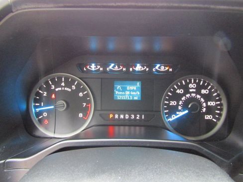 Used 2015 Ford F150 XLT image 14