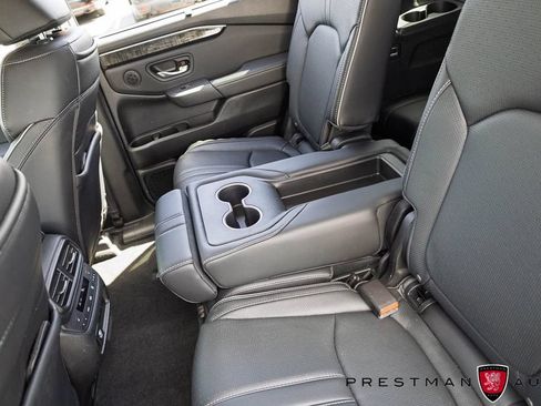 Used 2025 Honda Pilot Elite image 42