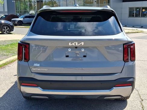 Certified 2025 Kia Sorento SX FWD image 5