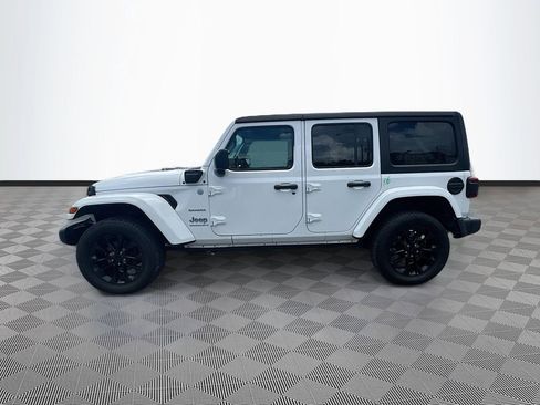 Used 2023 Jeep Wrangler Unlimited Sahara AWD/4WD image 9