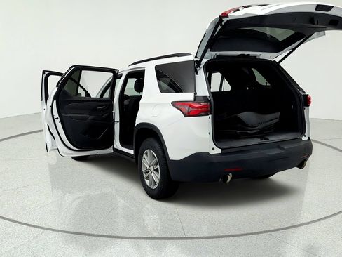 Certified 2023 Chevrolet Traverse LT FWD image 11