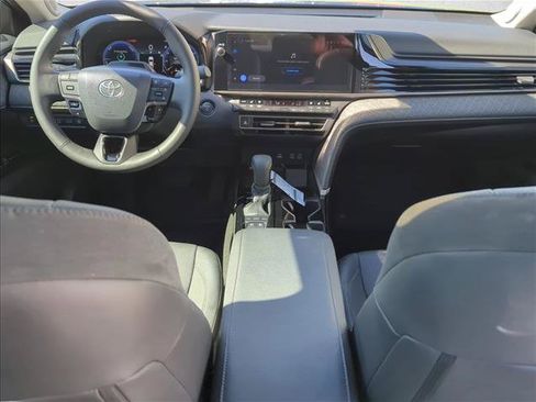 Used 2025 Toyota Camry XLE w/ Premium Plus Package FWD image 20