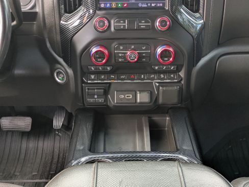 Used 2023 GMC Sierra 2500 Denali w/ Denali Ultimate Package image 20