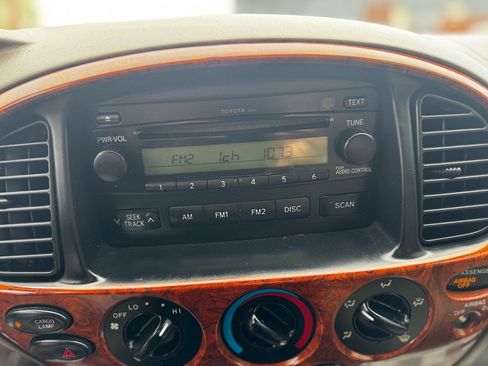 Used 2003 Toyota Tundra Limited image 28