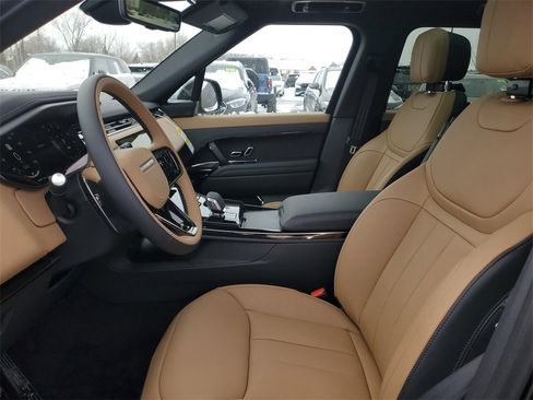 New 2026 Land Rover Range Rover Sport Dynamic SE image 9