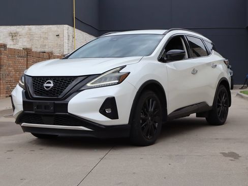 Used 2023 Nissan Murano SV w/ SV Midnight Edition Package FWD image 2