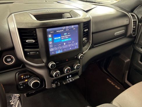 Used 2024 RAM 2500 Big Horn AWD/4WD image 33