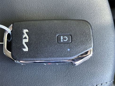 New 2026 Kia Seltos S image 28