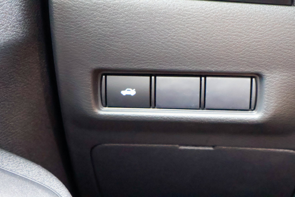 New 2027 Nissan Sentra SV w/ Floor Mat Package FWD image 15