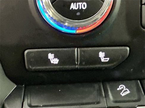 Used 2022 GMC Sierra 1500 Elevation image 16