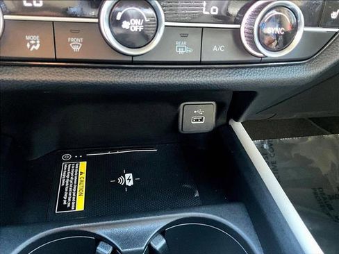 Used 2024 Honda HR-V EX-L image 26