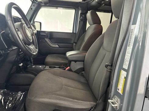 Used 2015 Jeep Wrangler Unlimited Sport w/ Quick Order Package 24S AWD/4WD image 23