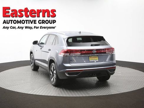 Used 2024 Volkswagen Atlas Cross Sport SE FWD image 62