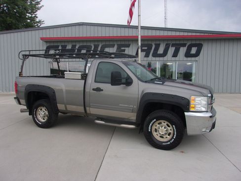 Used 2007 Chevrolet Silverado 2500 LT w/ Snow Plow Prep Package AWD/4WD image 5