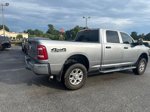 Used 2024 RAM 2500 Tradesman w/ Chrome Appearance Group AWD/4WD image 3