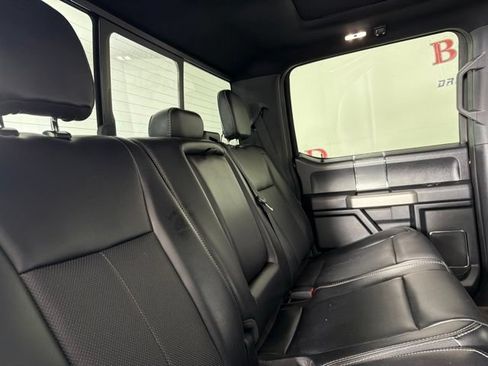 Used 2019 Ford F150 Lariat w/ Equipment Group 502A Luxury AWD/4WD image 18