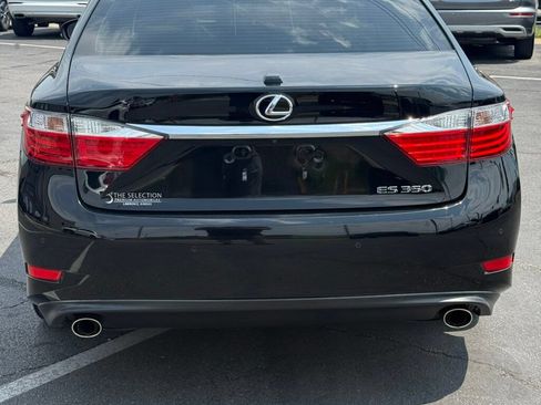Used 2014 Lexus ES 350 w/ Ultra Luxury Package FWD image 12