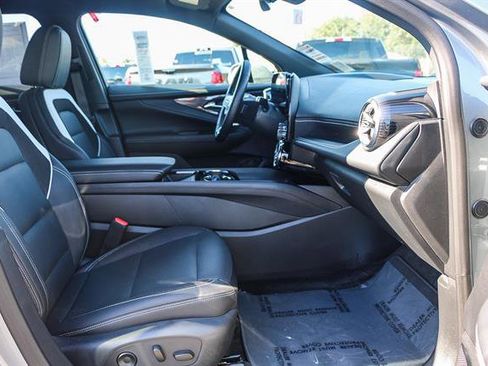 Used 2024 Chevrolet Blazer EV LT image 16