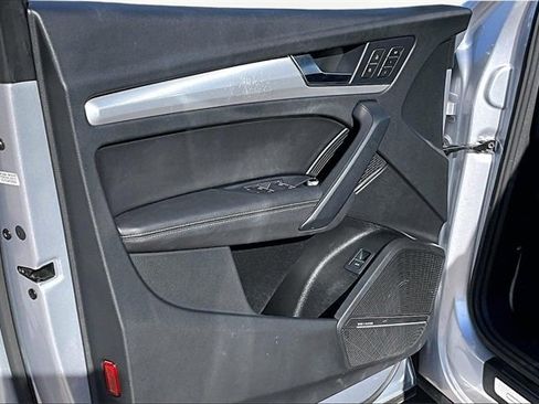 Used 2023 Audi Q5 2.0T Premium Plus image 18