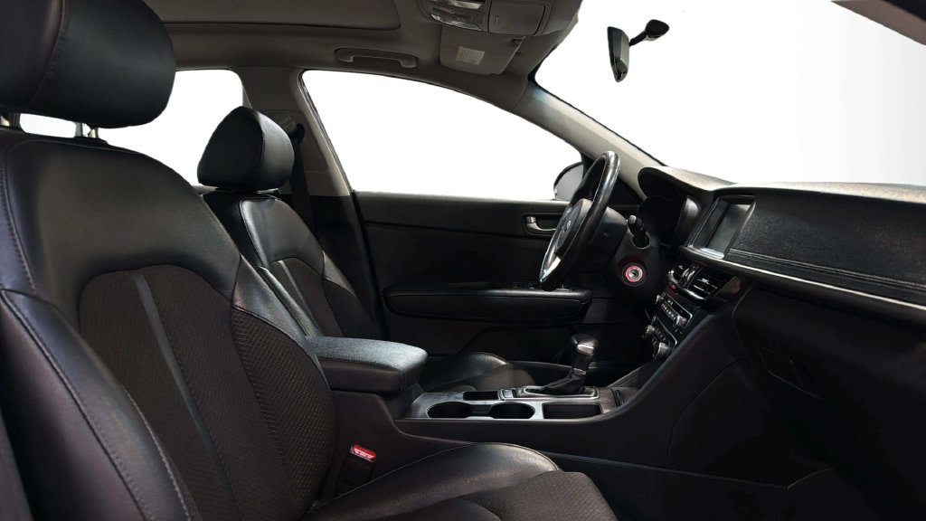 Used 2018 Kia Optima S w/ Panoramic Sunroof Package FWD image 11