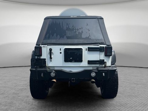 Used 2015 Jeep Wrangler Unlimited Sport w/ Quick Order Package 24S AWD/4WD image 5