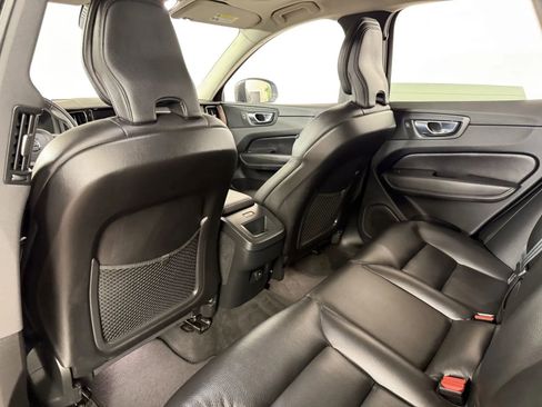 Used 2023 Volvo XC60 B5 Plus AWD/4WD image 29