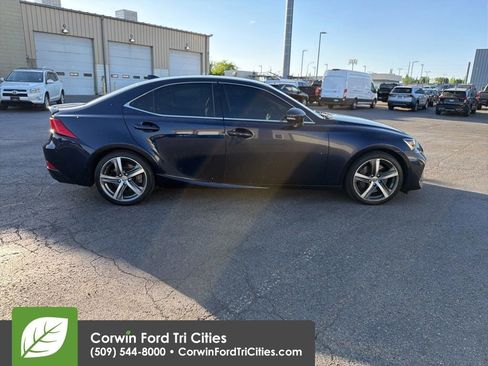 Used 2017 Lexus IS 300 AWD w/ Premium Package image 10