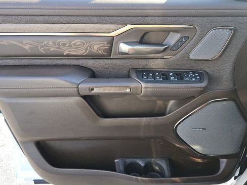 Used 2025 RAM 1500 Limited image 16
