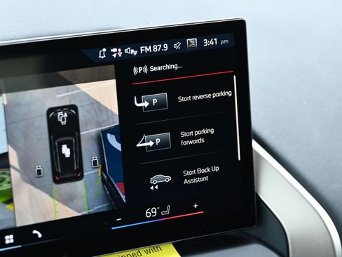 Certified 2025 BMW X3 xDrive30i w/ Premium Package image 19