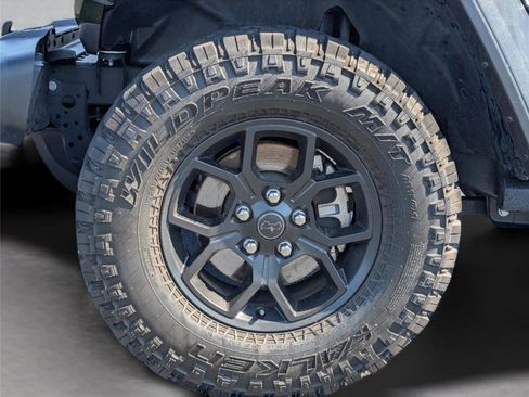 Used 2024 Jeep Wrangler Unlimited Sport AWD/4WD image 40