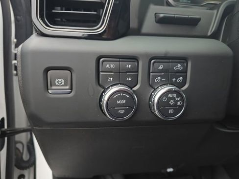 Used 2023 GMC Sierra 1500 AT4 w/ AT4 Premium Package image 29