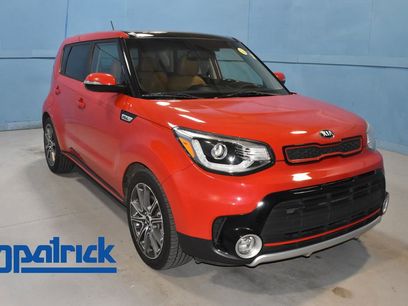 Used 2018 Kia Soul ! w/ Tech Package