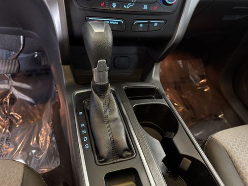Used 2017 Ford Escape SE FWD image 14
