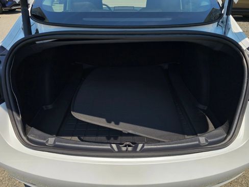 Used 2023 Tesla Model 3 Standard Range RWD image 34