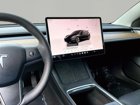 Used 2023 Tesla Model 3 Standard Range RWD image 11