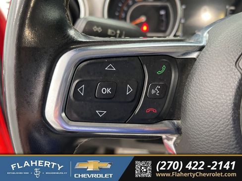 Used 2020 Jeep Wrangler Unlimited Sahara image 23