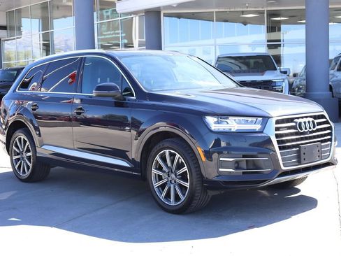 Used 2018 Audi Q7 3.0T Premium Plus w/ Premium Plus Package AWD/4WD image 8