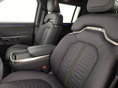 Used 2023 Rivian R1S Adventure AWD/4WD image 31