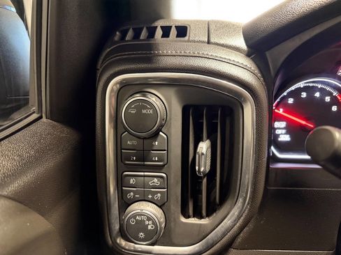 Used 2020 Chevrolet Silverado 1500 RST w/ Diesel Off-Road Package AWD/4WD image 15