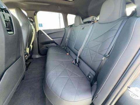 Used 2024 BMW iX xDrive50 w/ Premium Package AWD/4WD image 9