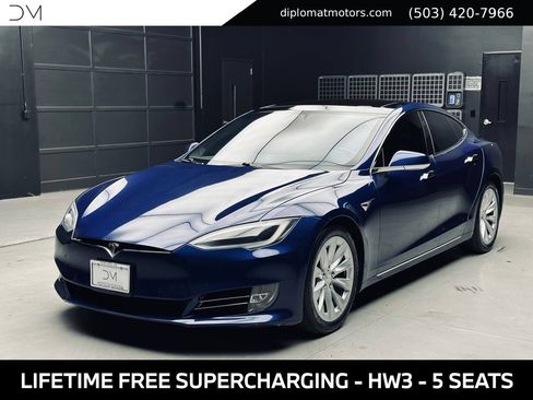 Used 2016 Tesla Model S 60D AWD/4WD image 1