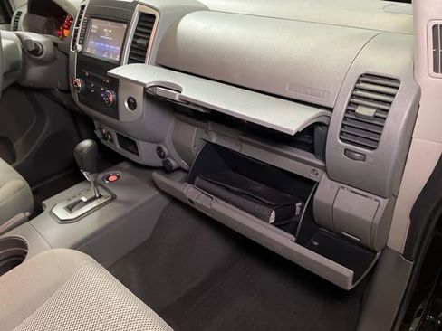 Used 2021 Nissan Frontier SV image 51