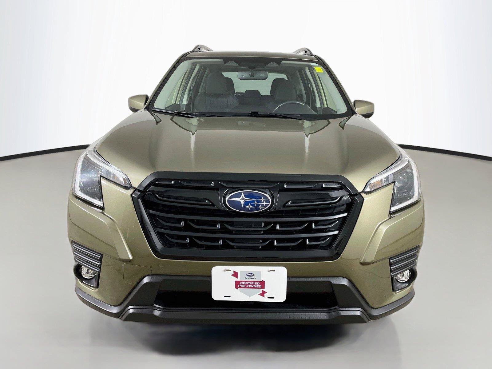 Used 2024 Subaru Forester Premium AWD/4WD image 3