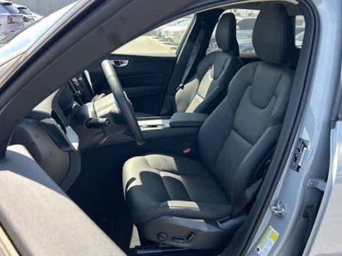 Used 2025 Volvo XC60 T8 Plus AWD/4WD image 3