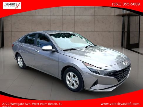 Used 2023 Hyundai Elantra SE FWD image 1