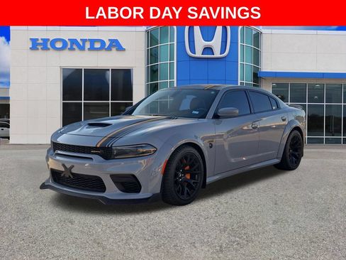 Used 2022 Dodge Charger Scat Pack RWD image 6