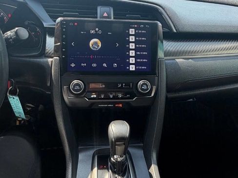 Used 2018 Honda Civic Sport image 17