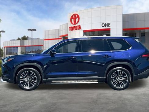 Certified 2026 Toyota Grand Highlander AWD Hybrid image 9