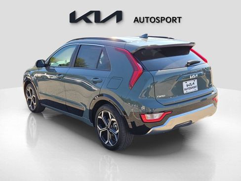 New 2025 Kia Niro EX Touring image 10